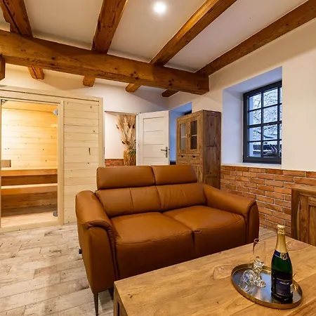 Relax Na Mlejnici * Nove Straseci